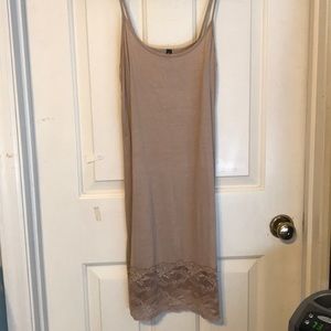 Under dress lengthener